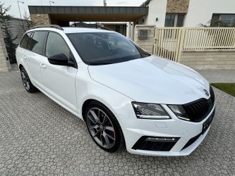 Škoda OCTAVIA RS COMBI 2.0 TDI 4X4 DSG 135 KW, LED, NAVI, KAMERA, ŤAŽNÉ